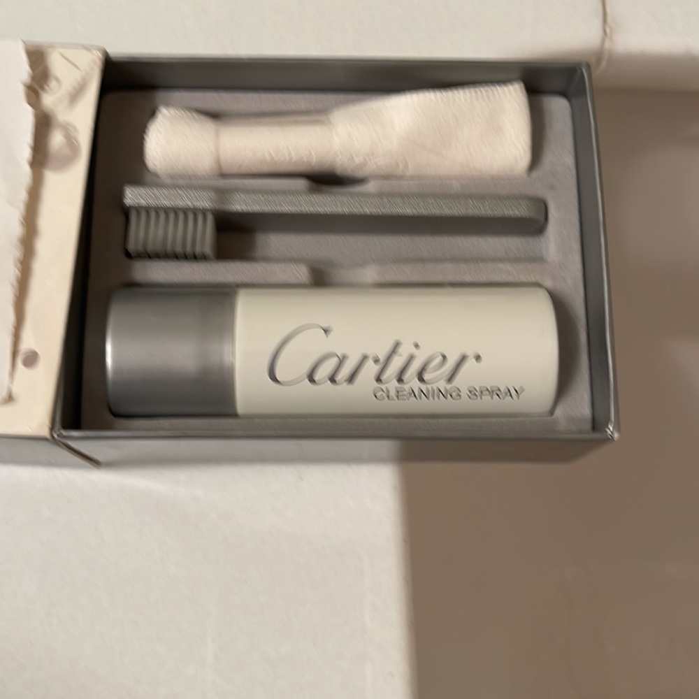 Cartier Cleaning Kit View 2